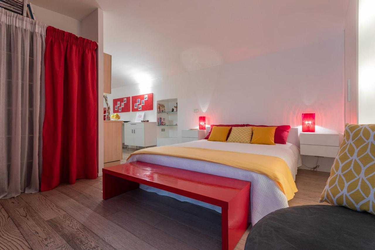 Red Studio Near Porta Nuova By Wonderful Italy Turim Exterior foto
