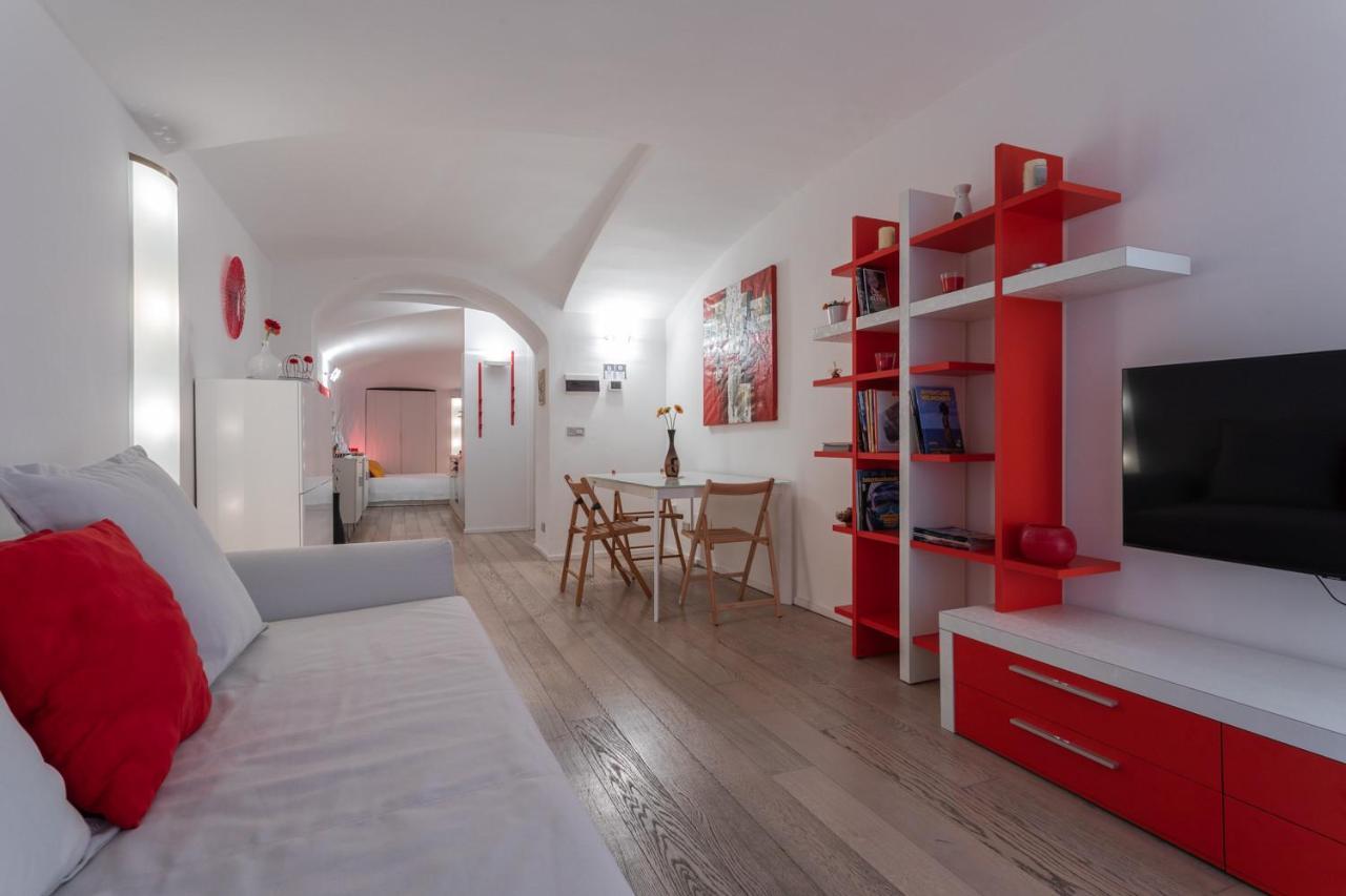Red Studio Near Porta Nuova By Wonderful Italy Turim Exterior foto