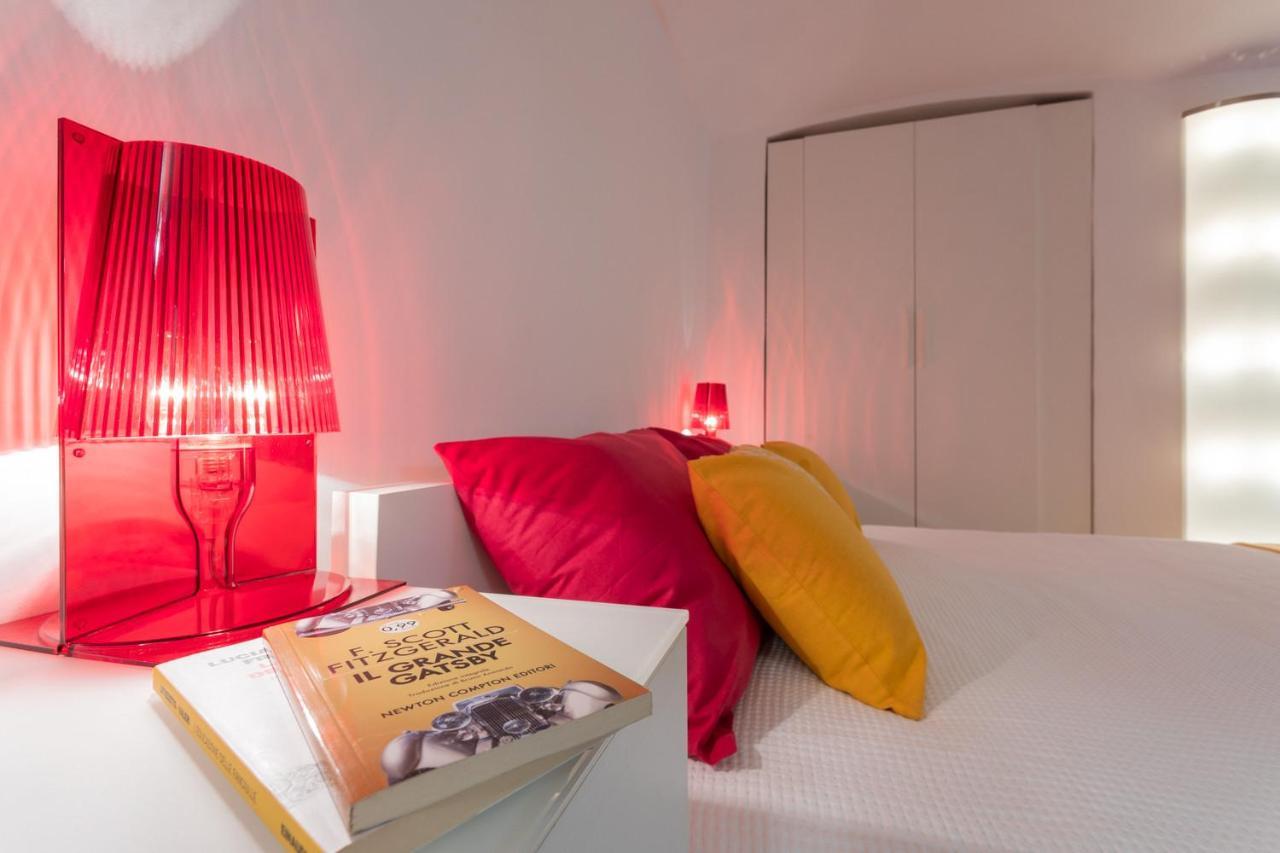 Red Studio Near Porta Nuova By Wonderful Italy Turim Exterior foto