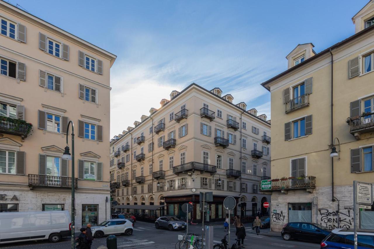 Red Studio Near Porta Nuova By Wonderful Italy Turim Exterior foto